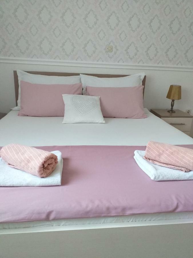 Apartman Jurilj Макарска Екстериор снимка