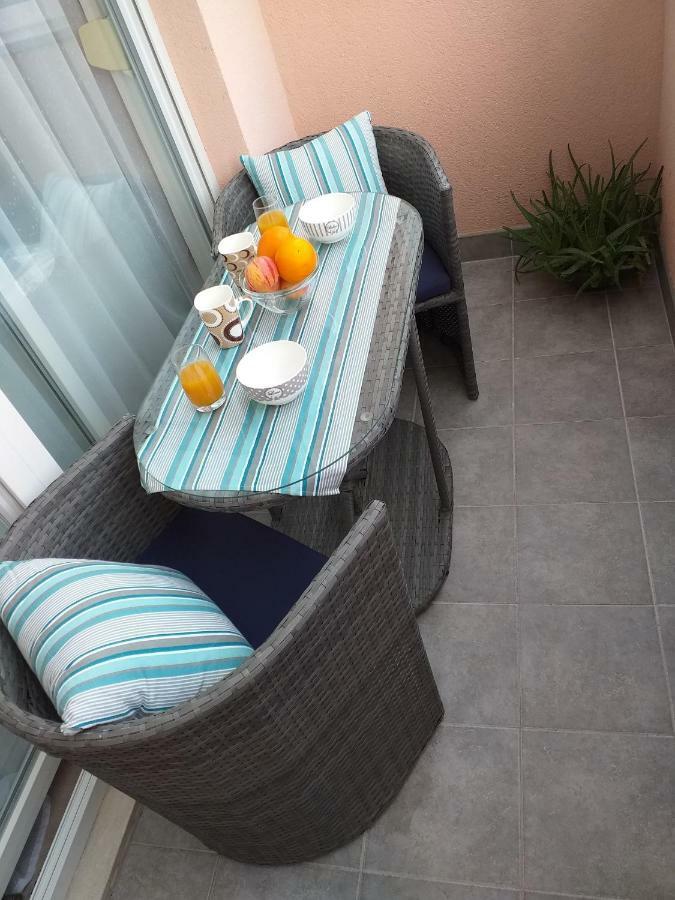 Apartman Jurilj Макарска Екстериор снимка