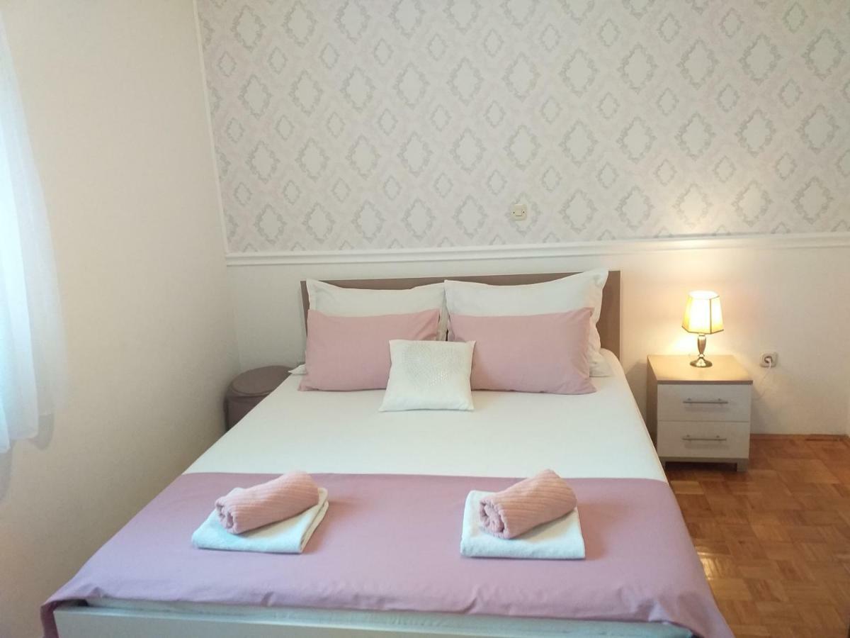 Apartman Jurilj Макарска Екстериор снимка