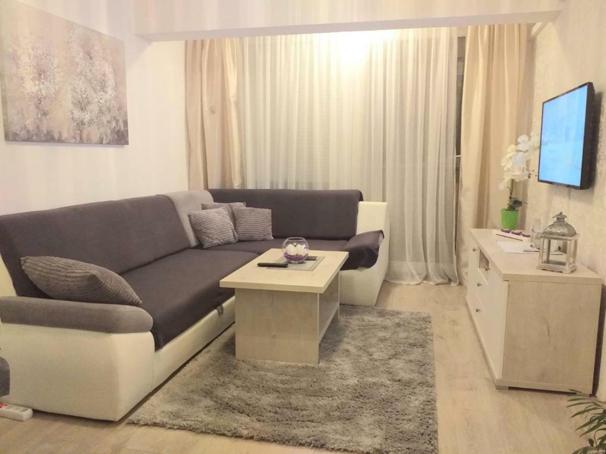 Apartman Jurilj Макарска Екстериор снимка