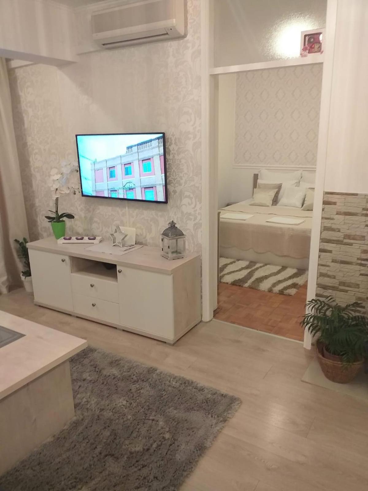 Apartman Jurilj Макарска Екстериор снимка