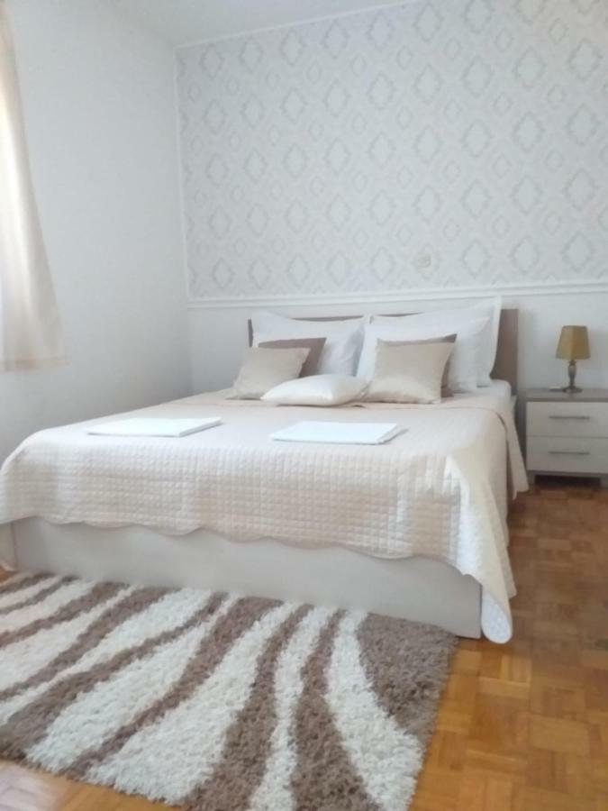 Apartman Jurilj Макарска Екстериор снимка